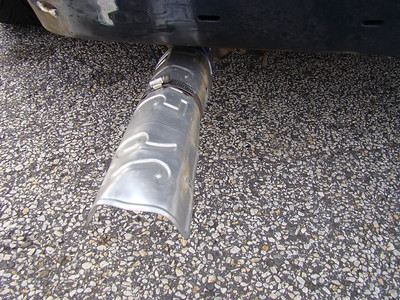 Exhaust deflector