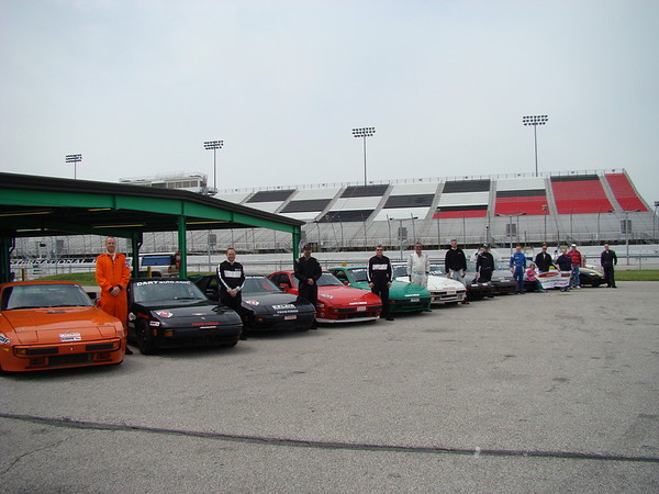 The competititors Nice lookin' crew of 944's & Drivers